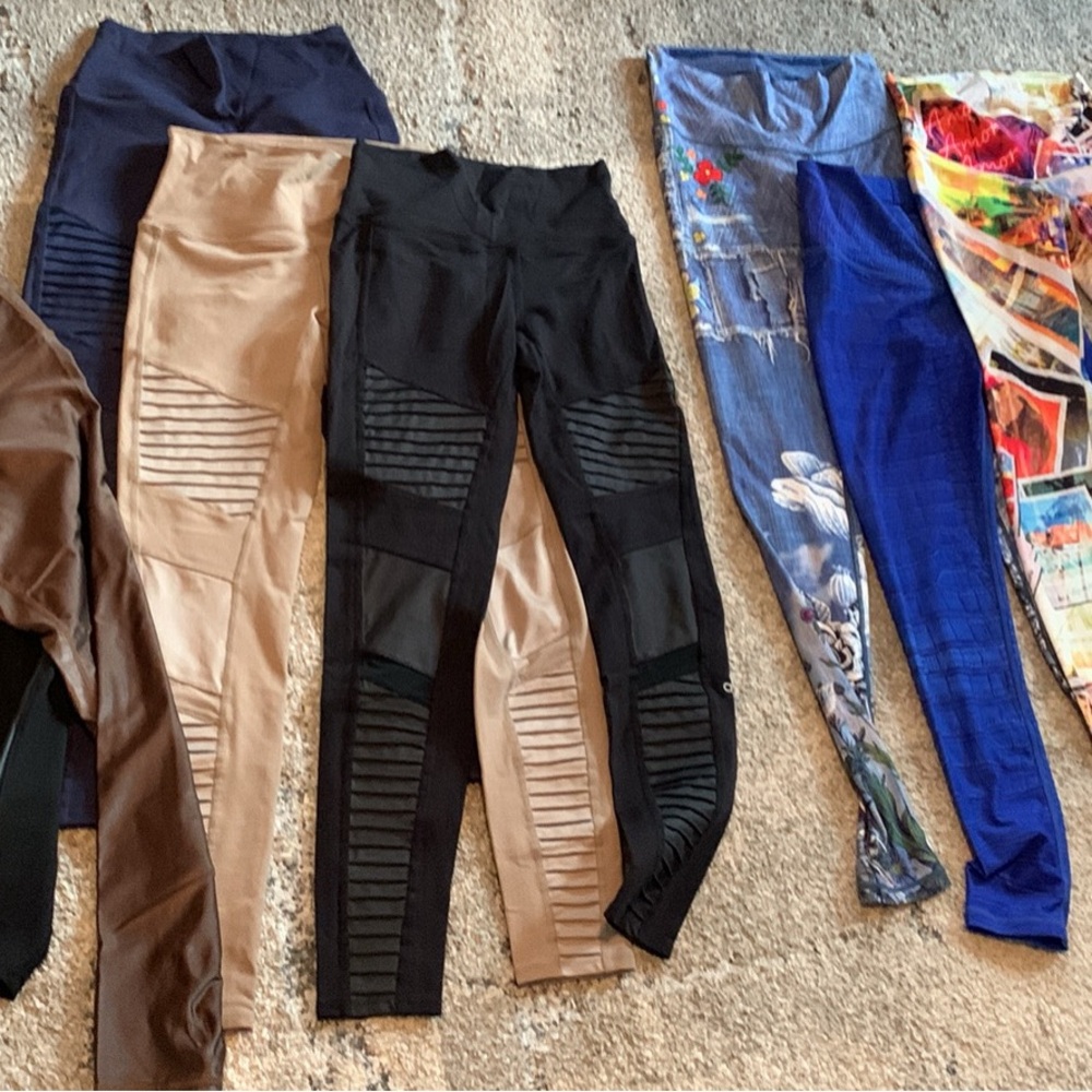 3 Alo, 1 Athleta, 1 DYI, 3 Niyma Sol  Leggings ALL for $70, all small